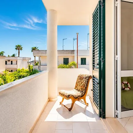 Coral Bay House *